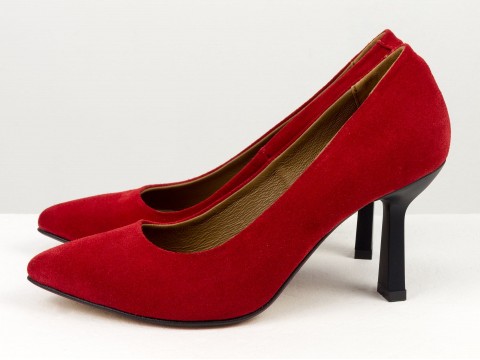 Дизайнерские туфли лодочки на  каблуке из натуральной итальянской замши красного цвета,  Т-2115-12